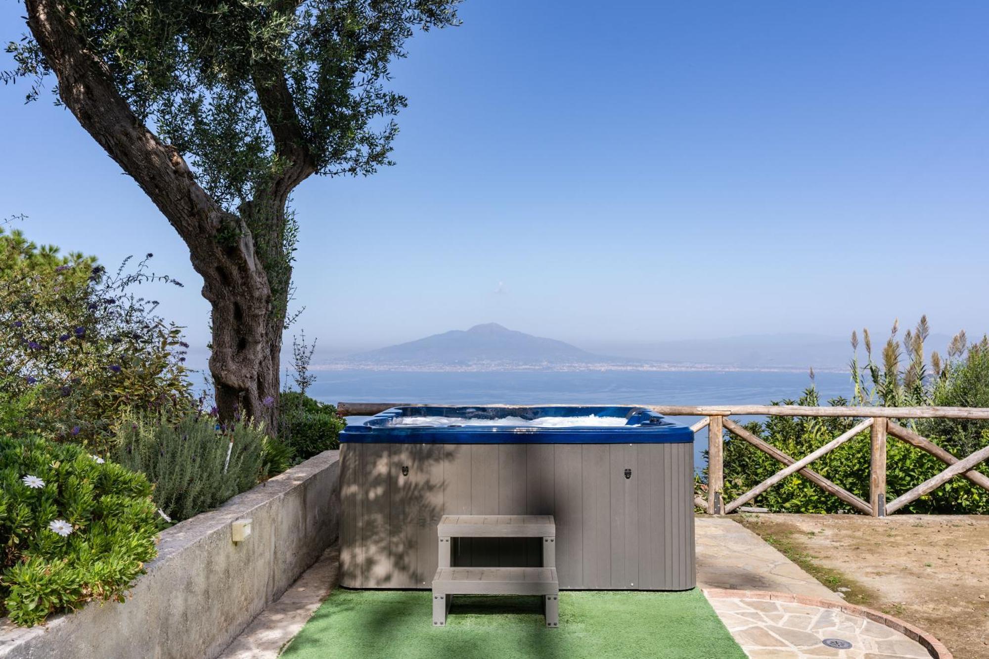 Villa Giulia Boutique Views Pool And Guest Services Sorrento Eksteriør billede
